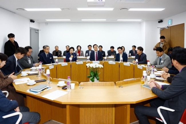 이천시 미래도시 발전방향에 대한 국회의원 시도의원 간담회 개최.jpg