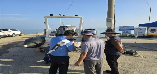 지난해(2025년) 마검포항에서 동력수상레저기구 무.jpg